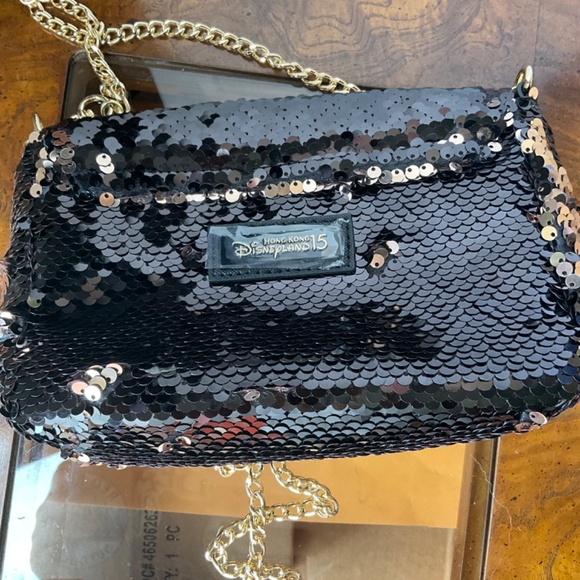 Hongkong Disneyland  15th ANNAVERSARY - Picture 4 of 4